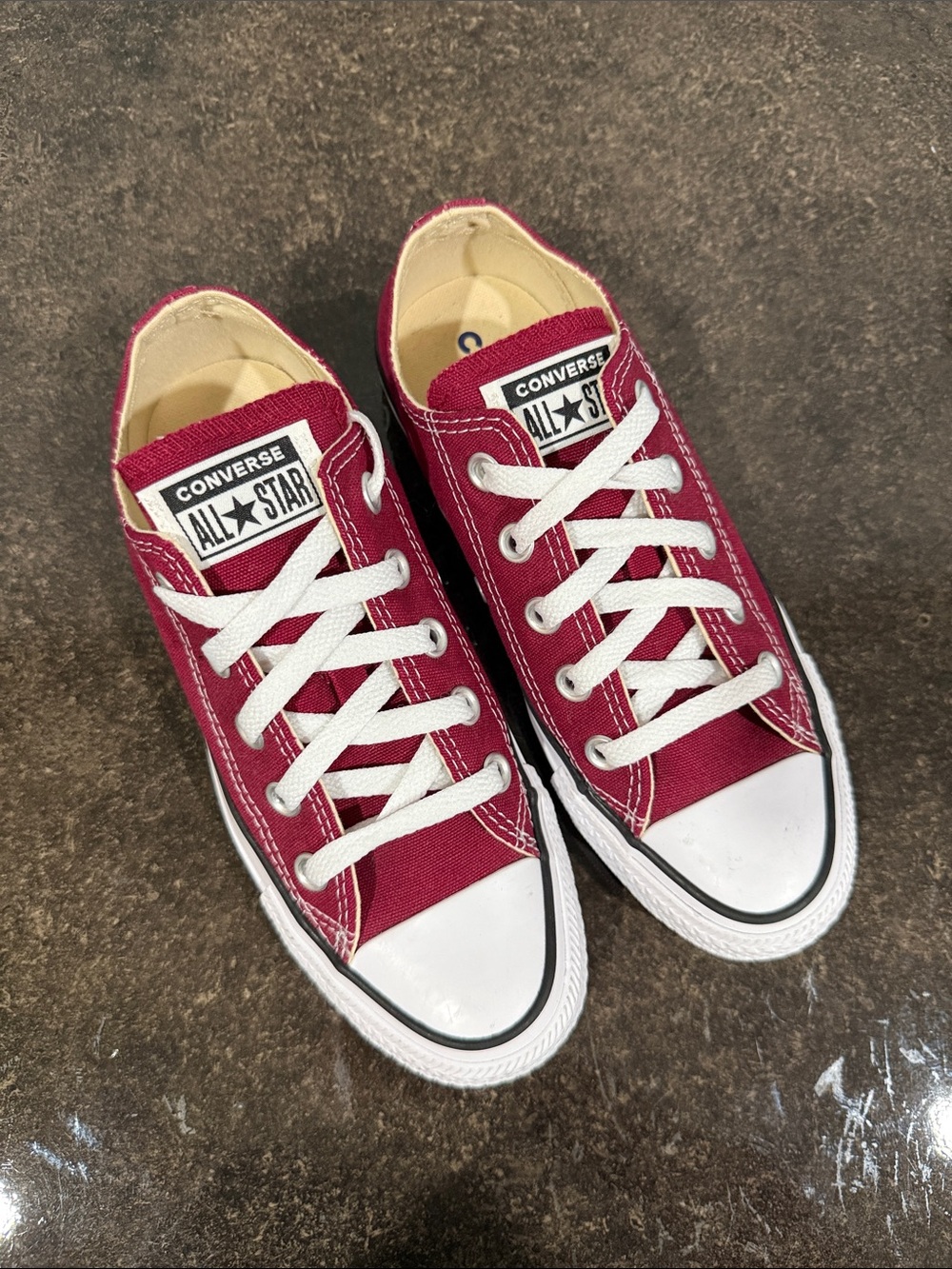 Converse Women's Burgundy Low Top Chuck Taylor All Star Sneakers Size 5